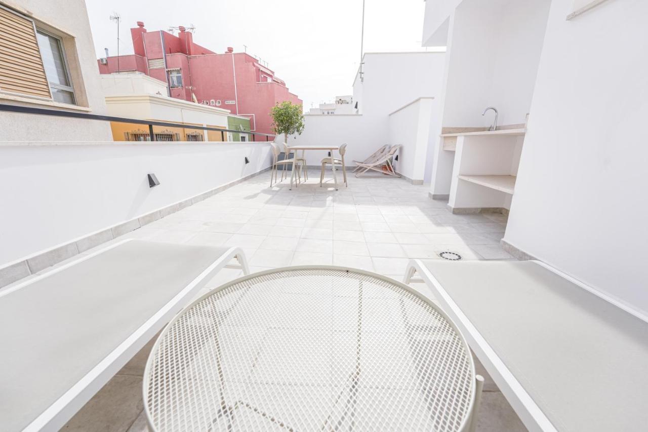 Moott Homes Suites Casa De Los Leones Apto 1 Almería Kültér fotó