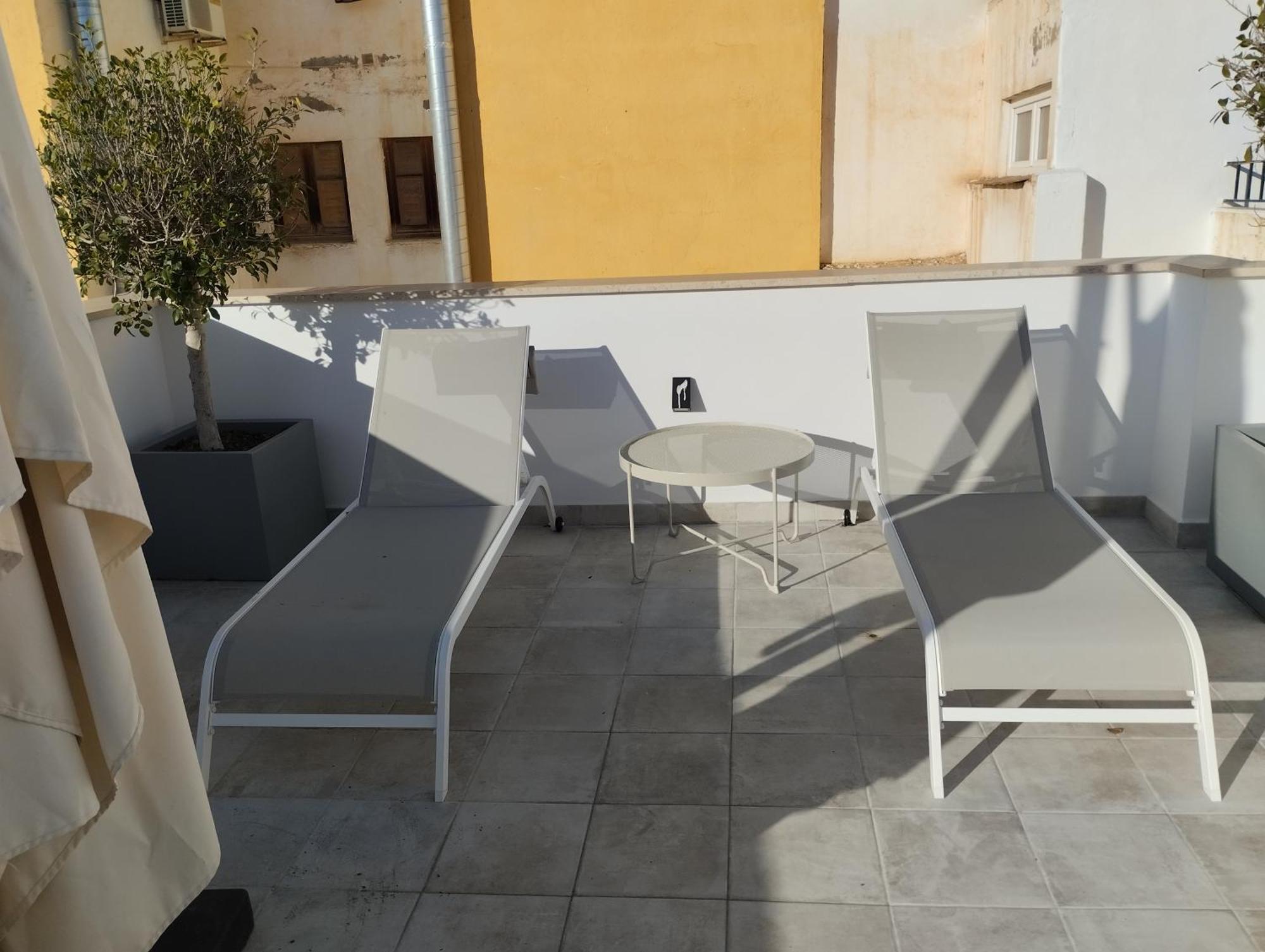 Moott Homes Suites Casa De Los Leones Apto 1 Almería Kültér fotó